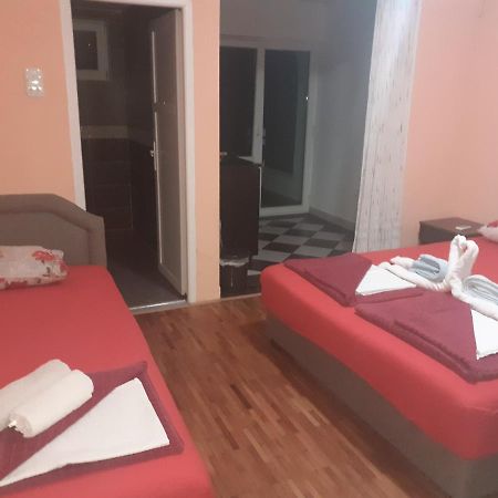 Studios Milosev Bar Zewnętrze zdjęcie