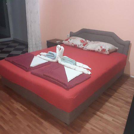 Studios Milosev Bar Zewnętrze zdjęcie