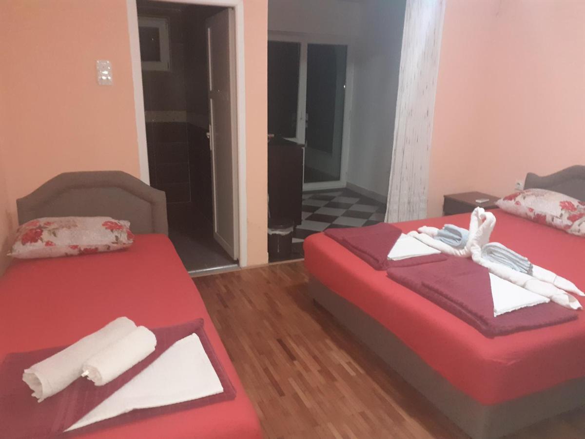 Studios Milosev Bar Zewnętrze zdjęcie