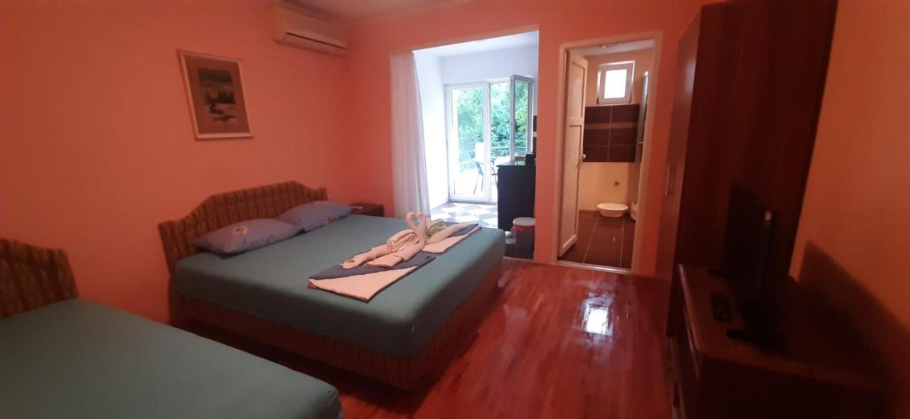 Studios Milosev Bar Zewnętrze zdjęcie